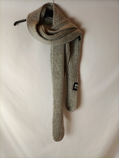 BIMBA Y LOLA. Bufanda gris