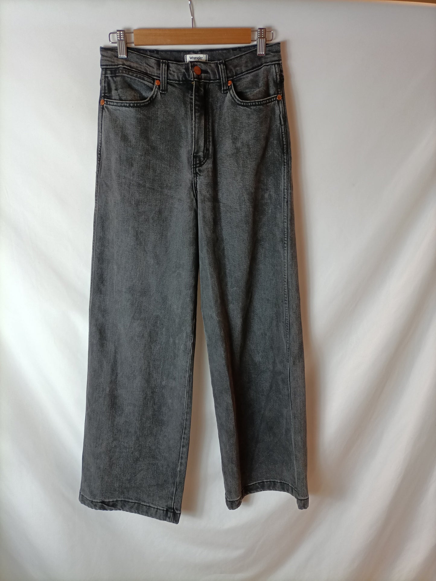 WRANGLER. Pantalón ancho gris T.27(36)