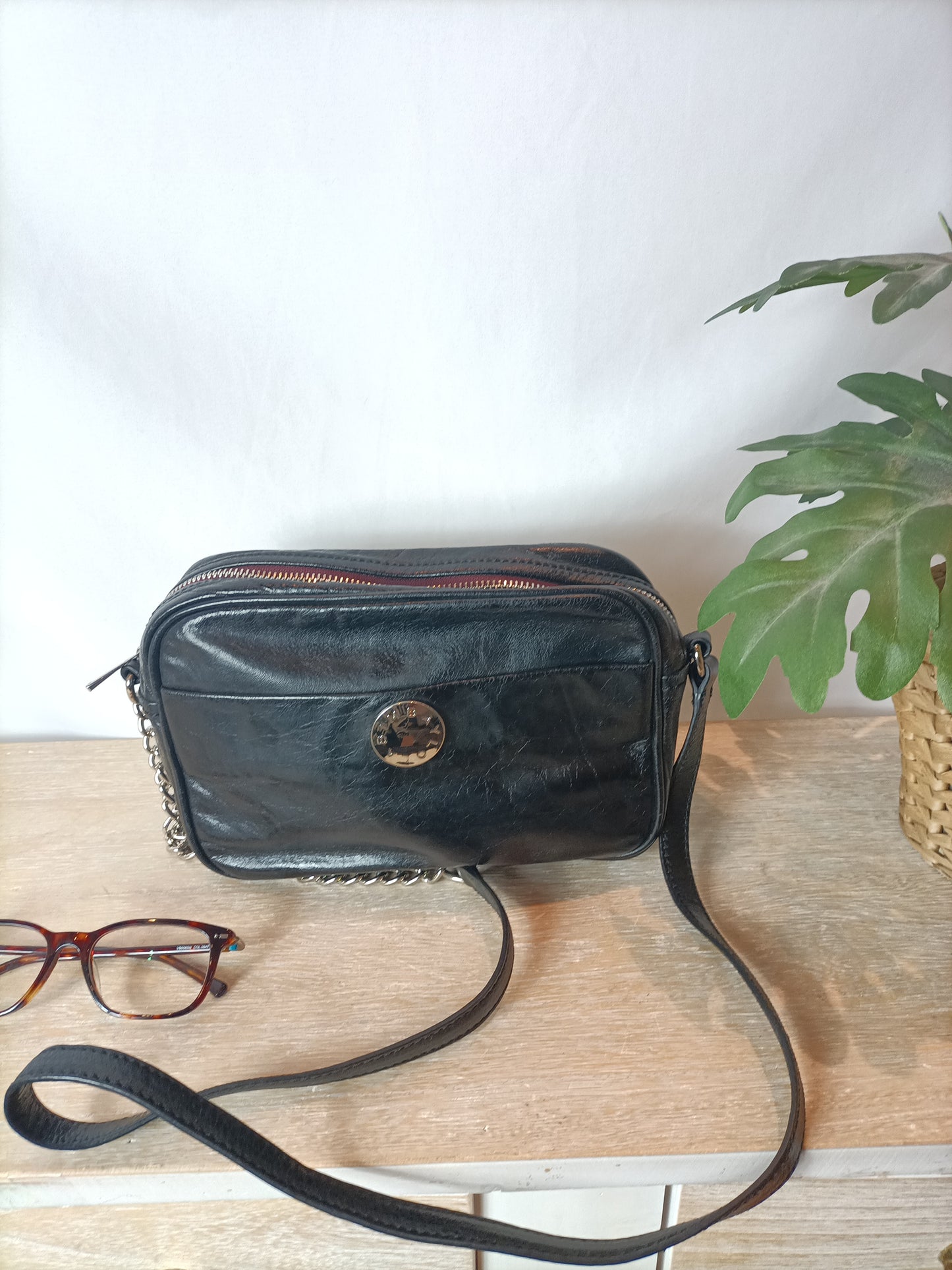BIMBA Y LOLA. Bolso piel negro