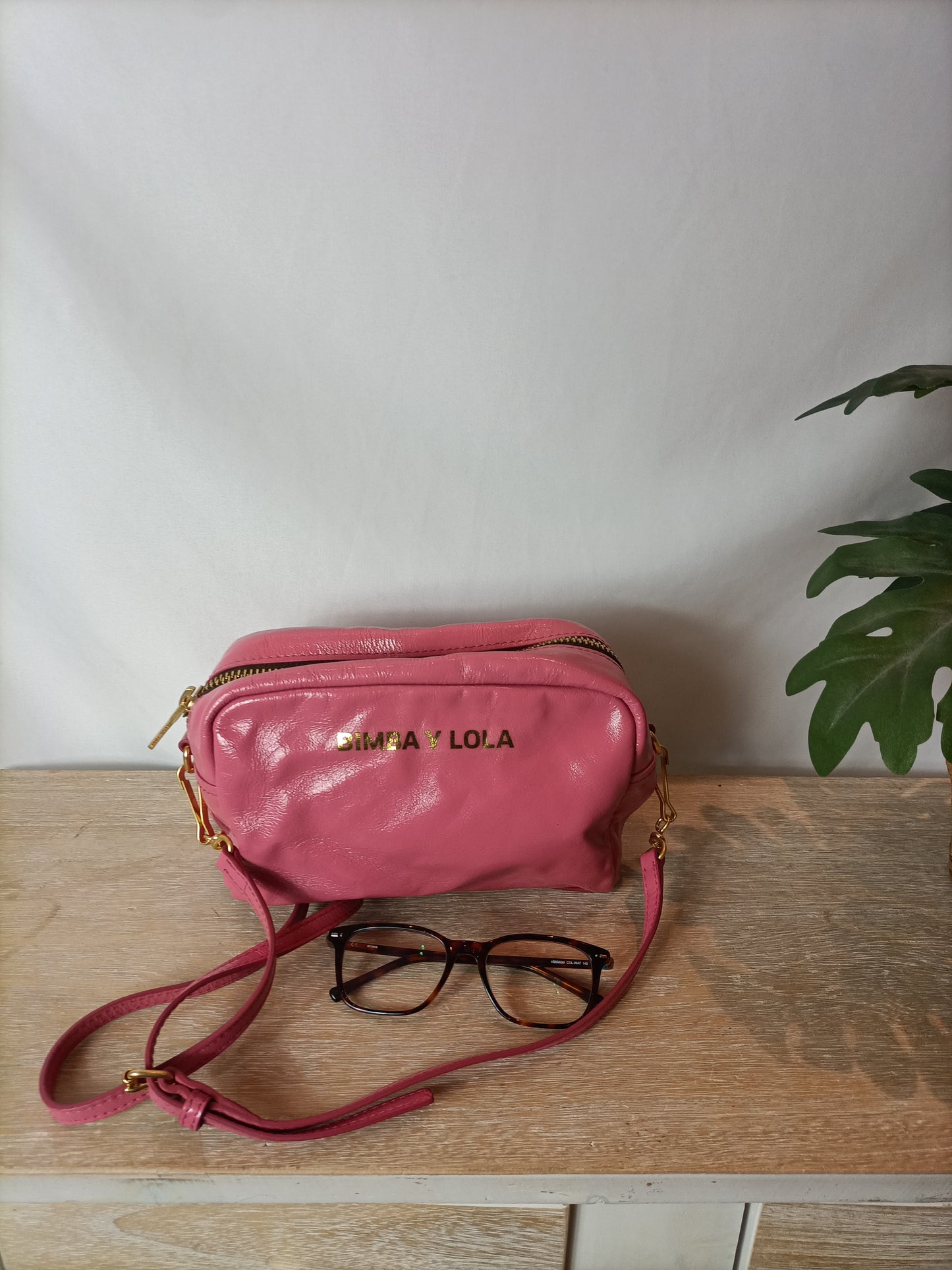 BIMBA Y LOLA. Bolso piel rosa