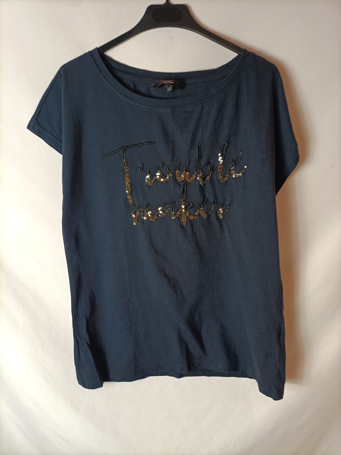 VERO MODA. Camiseta azul lentejuelas. T M