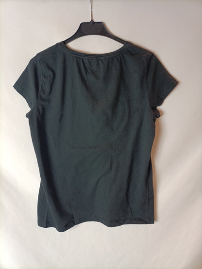 VERO MODA. Camiseta negra lentejuelas. T M