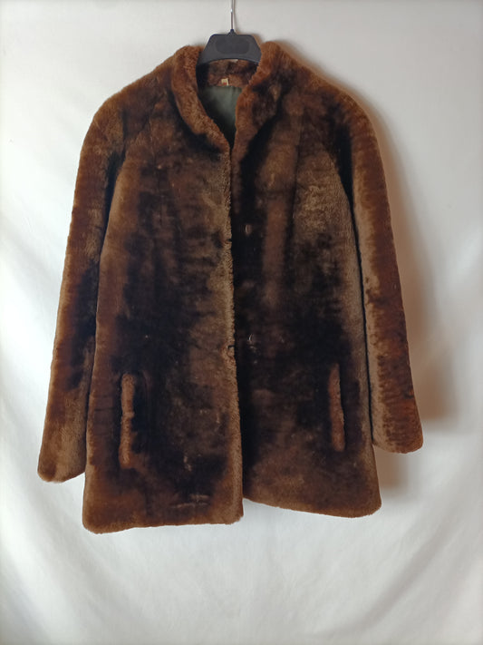 OTHERS. Brown fur coat. Size 40