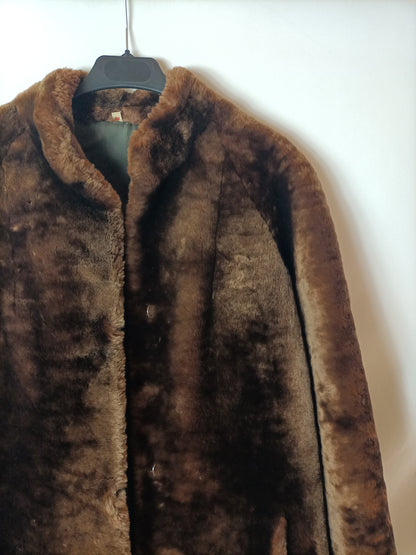 OTHERS. Brown fur coat. Size 40