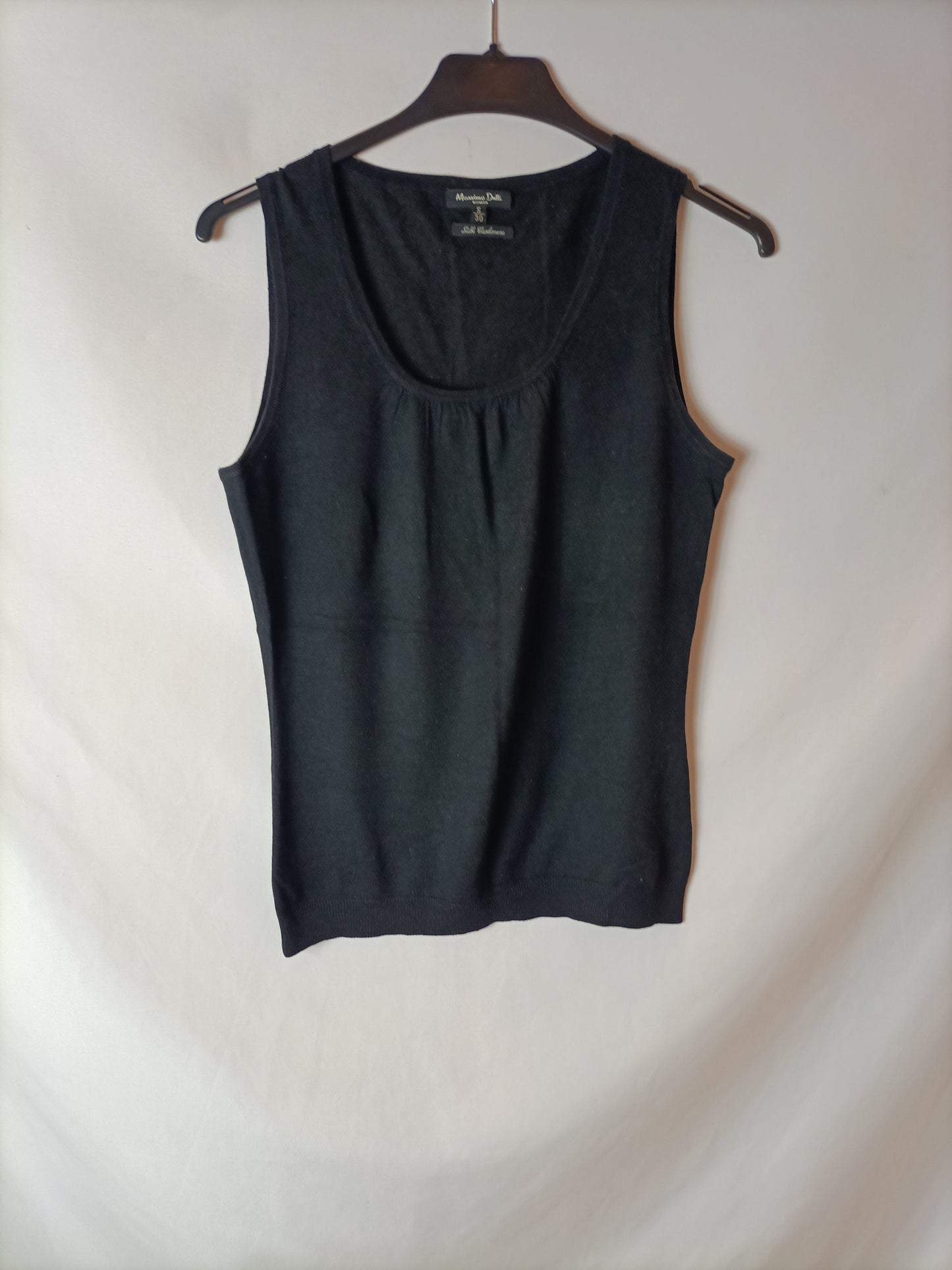 MASSIMO DUTTI. Top punto fino negro T.S