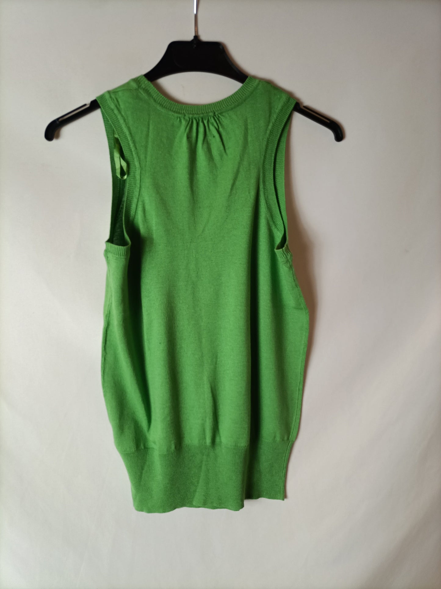 MASSIMO DUTTI. Top punto fino verde. T.S