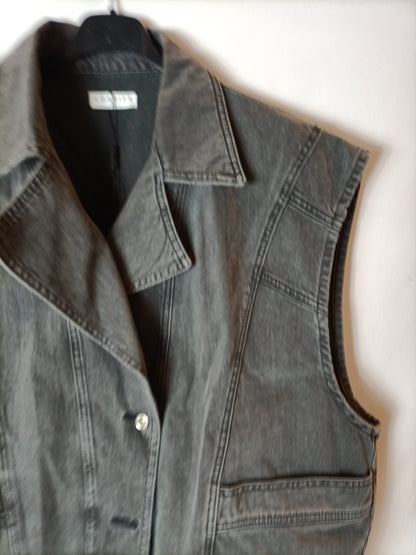 LOAVIES. Oversized gray denim vest. TM