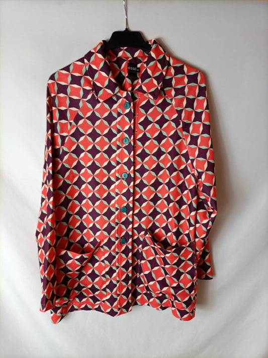 ERRE. Star-shaped shirt with T-shirt colors