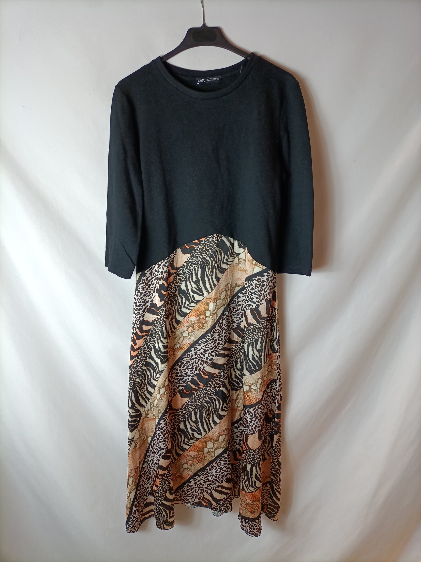 ZARA. Vestido midi doble textura T.s