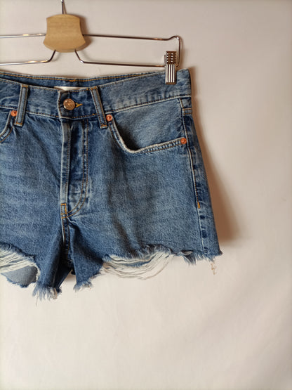 MANGO. Shorts vaqueros tiro alto. T 36