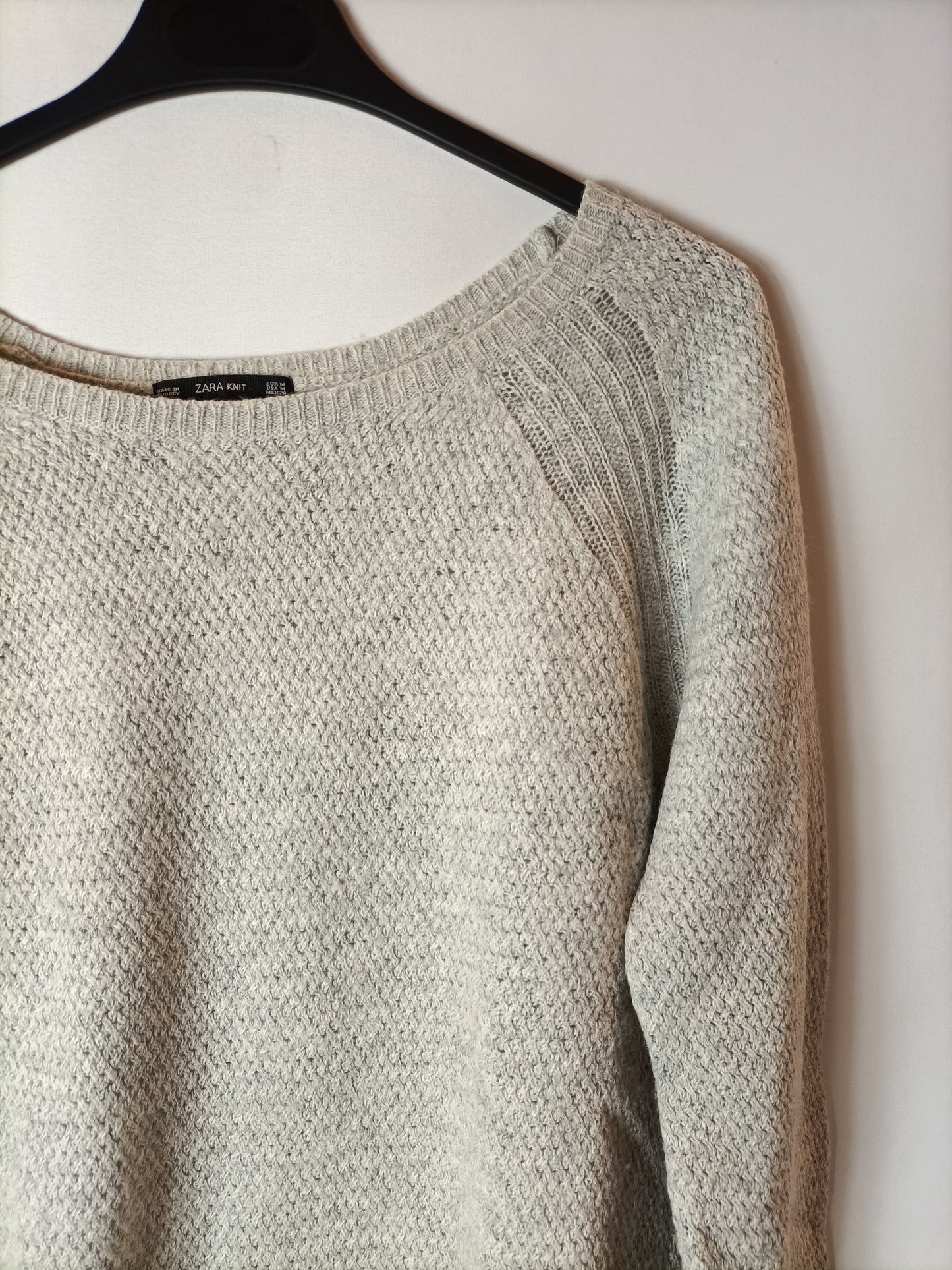 ZARA. Jersey gris claro. T M