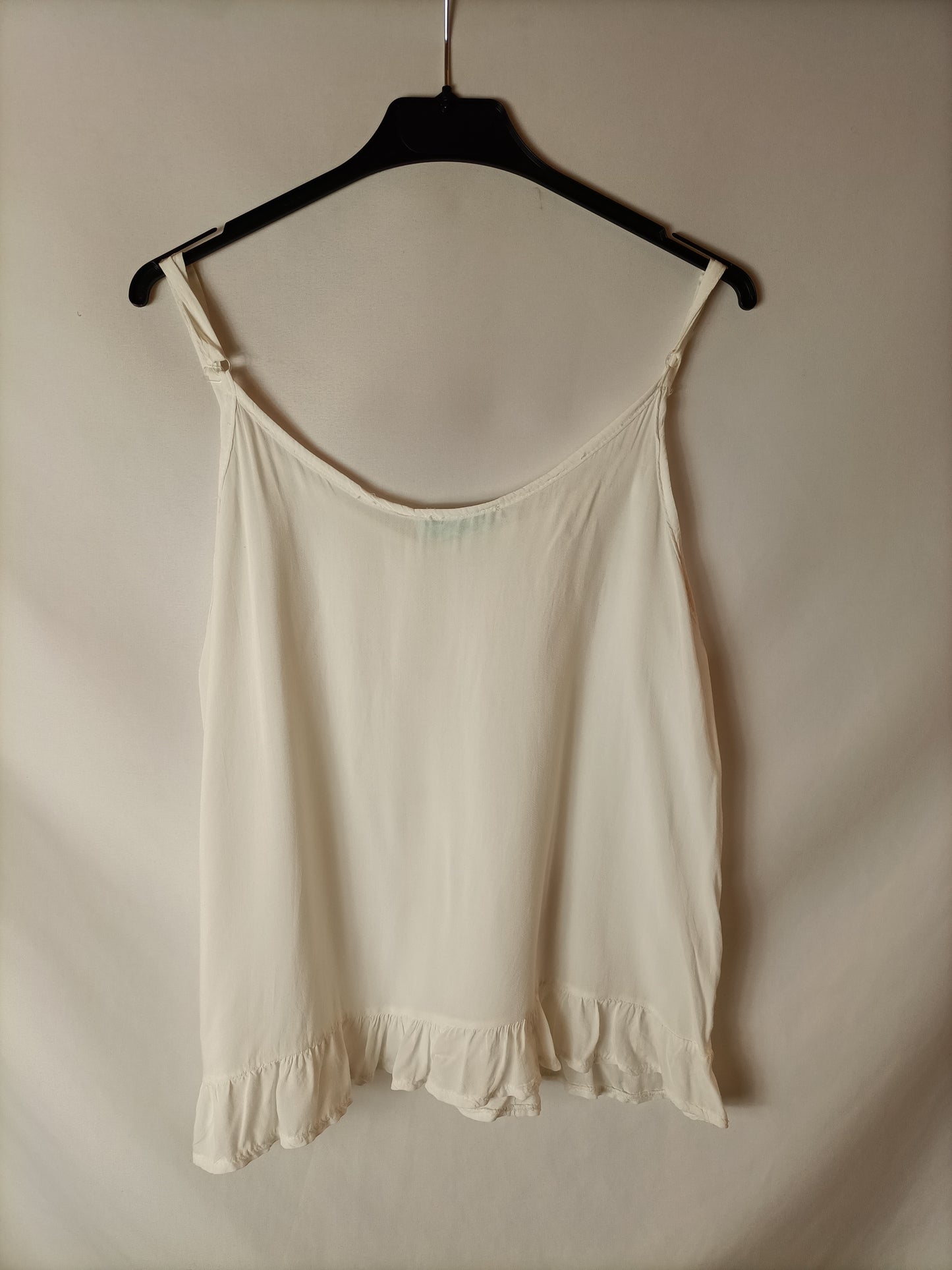 MONISQUI. Top blanco volante. T S