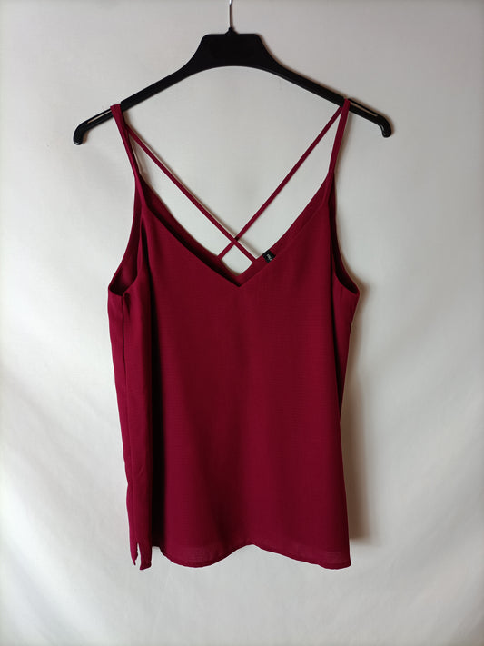 STRADIVARIUS. Top tirantes burdeos. T S