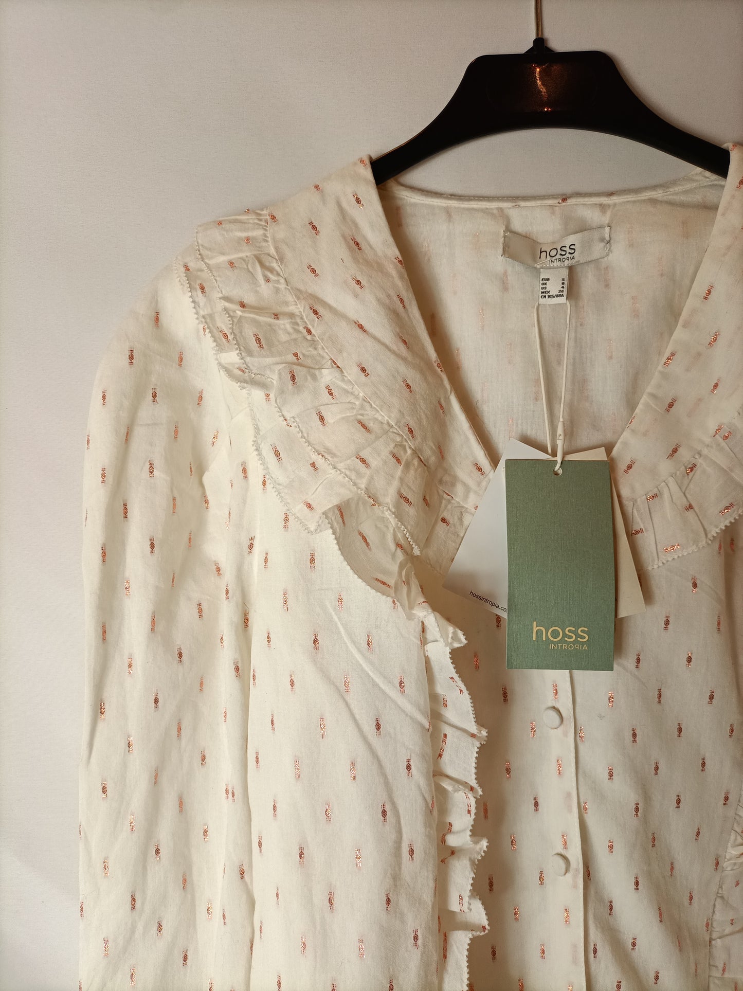 INTROPIA. White Ts thread blouse