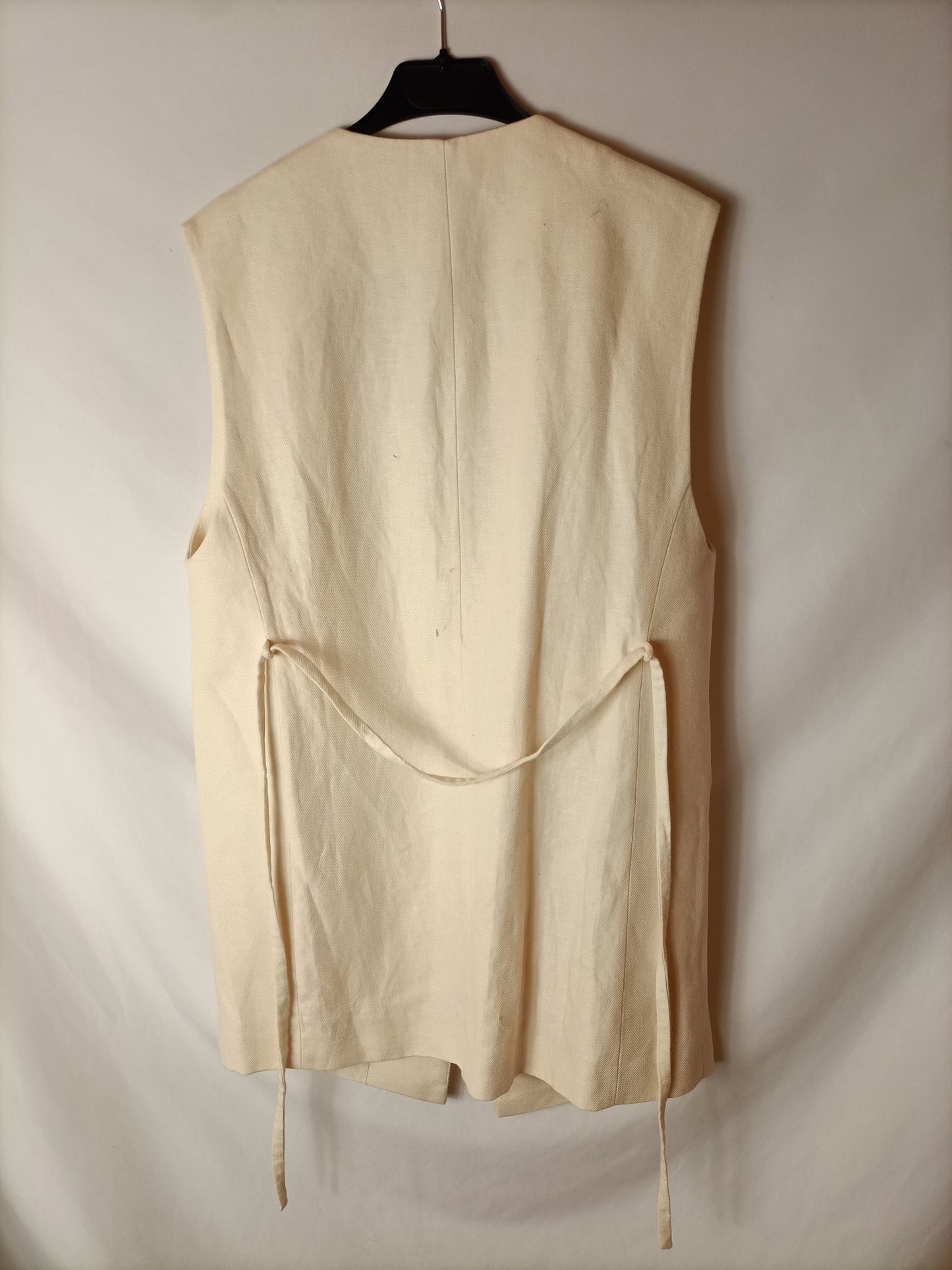 MANGO. Beige Ts double-breasted vest