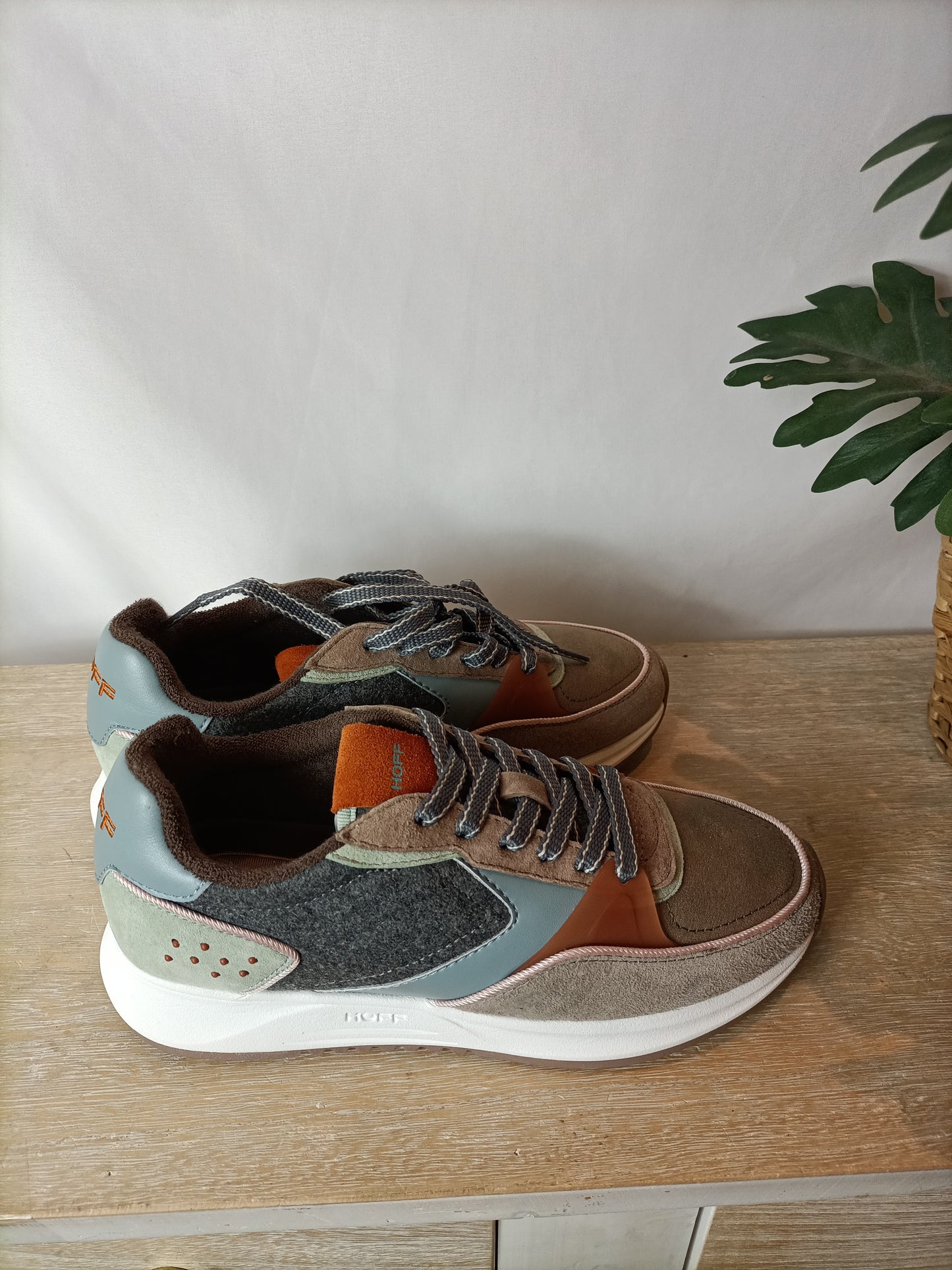 HOFF. Textured sneakers. Size 38 (unworn)