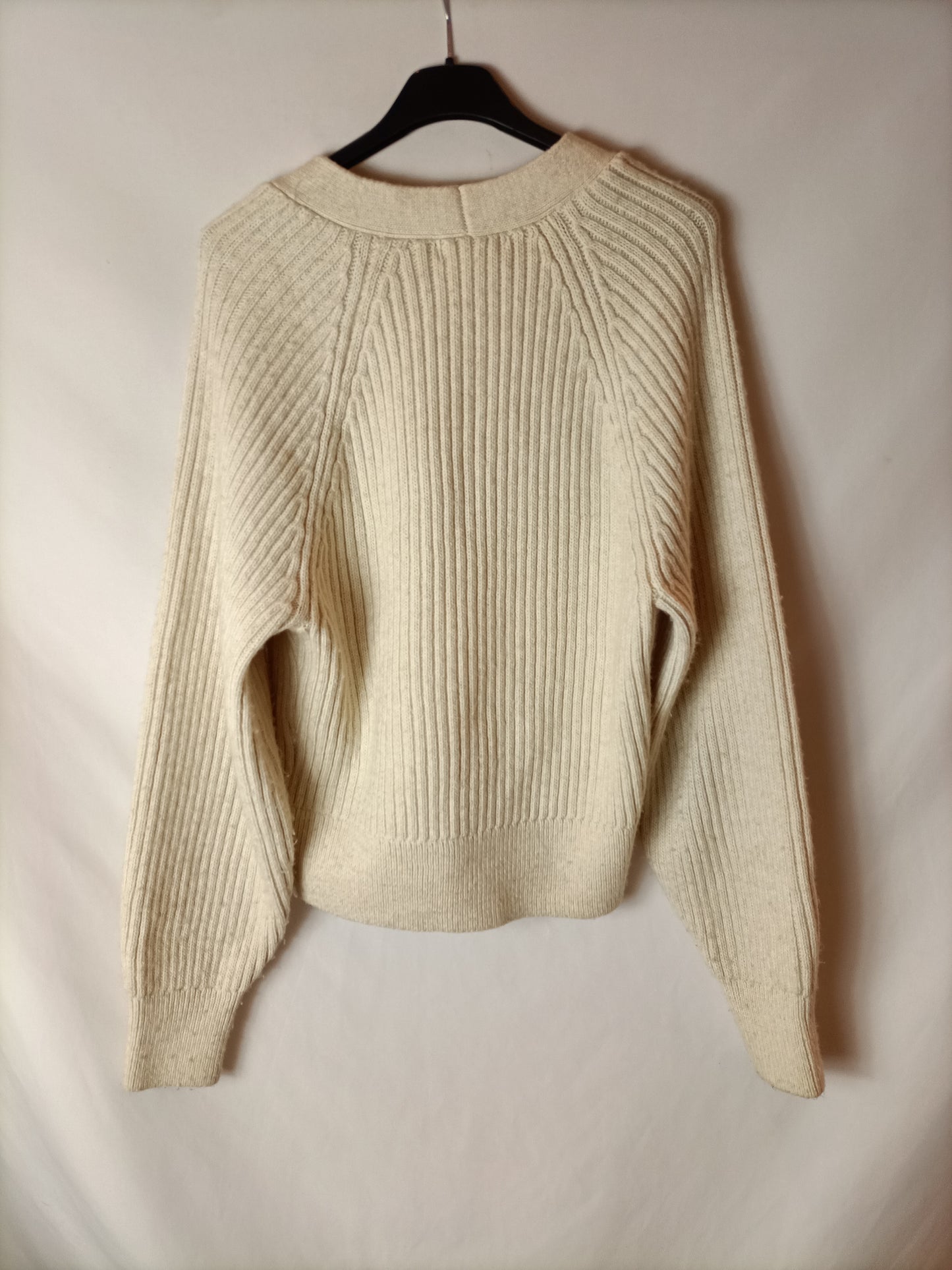 H&M. cárdigan beige canalé T.xs