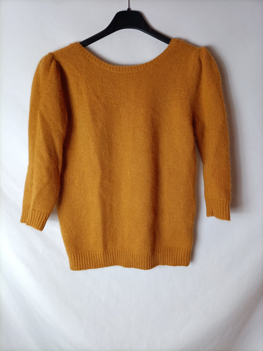 ZARA. Jersey mostaza espalda en pico. T M