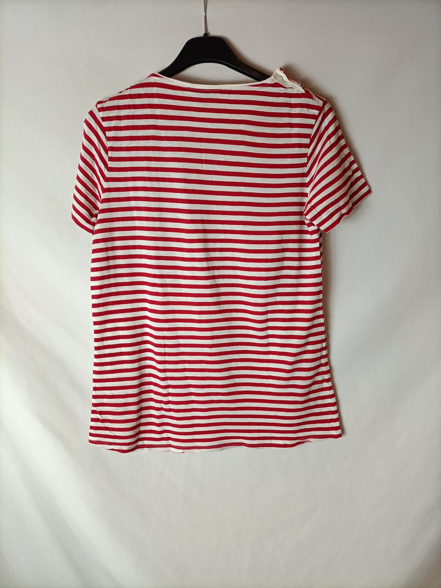 MASSIMO DUTTI. Camiseta rayas blanca y roja. T S