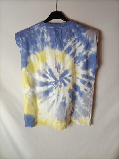 PULL&amp;BEAR. Tie-dye T-shirt with shoulder pads. TM