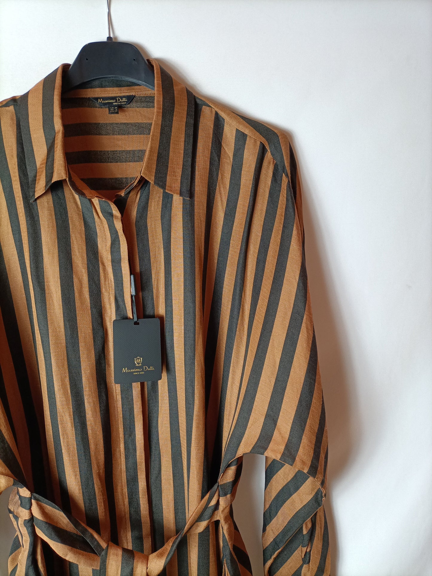MASSIMO DUTTI. Long striped shirt dress. Size 38