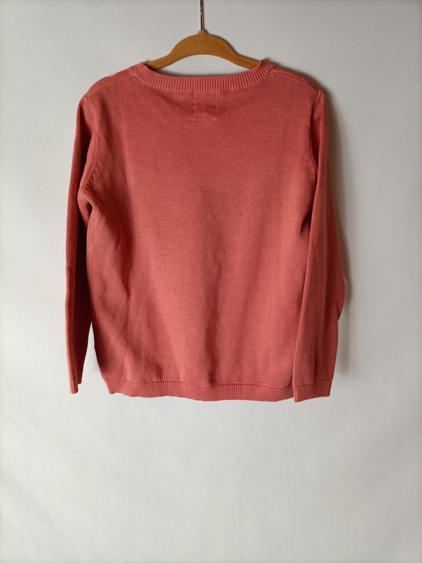 GOCCO. Thin orange sweater. Size 5-6 years.
