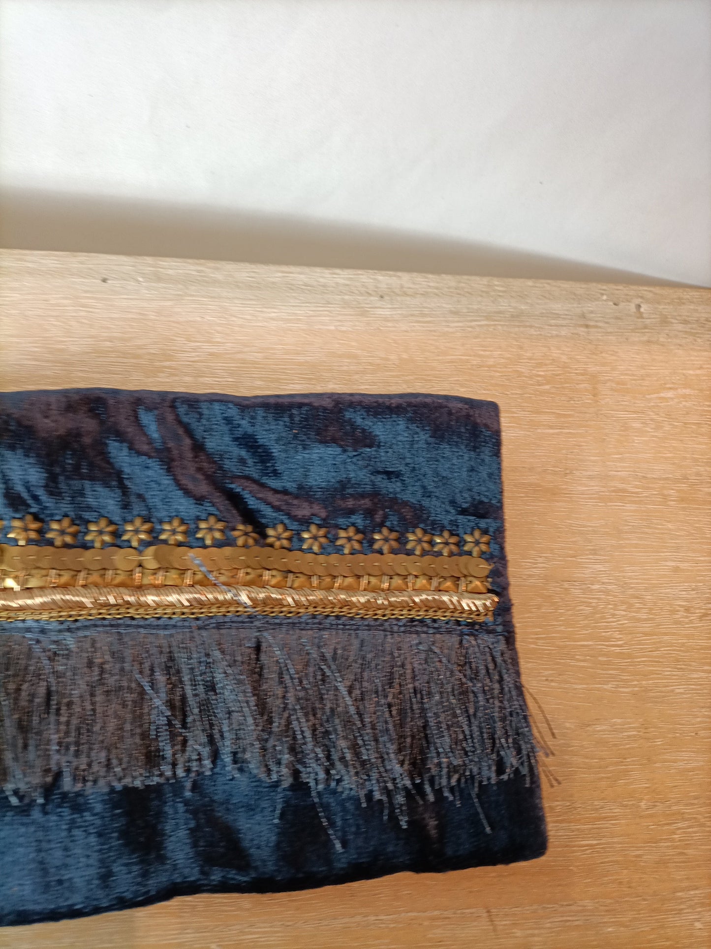 APIA. Bolso terciopelo