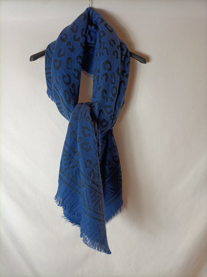 OTHERS. Animal print scarf