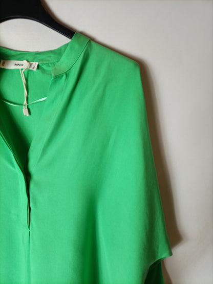 MANGO. Blusa verde fluida T.M