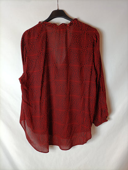 H&M. blusa cuadros roja y negra T.44