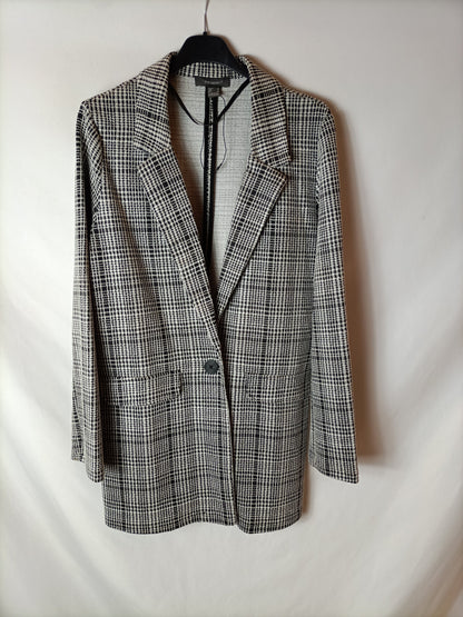 PRIMARK. Checked stretch blazer, size 38