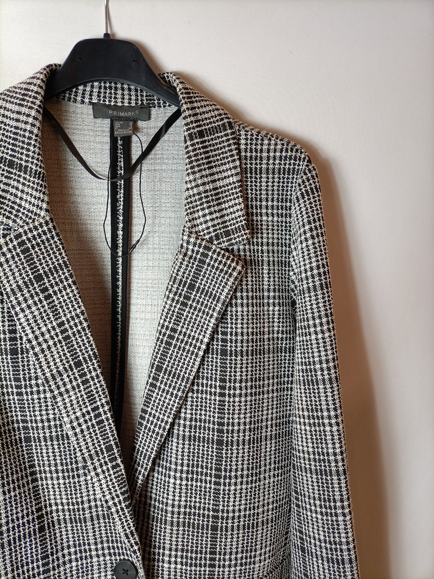 PRIMARK. Checked stretch blazer, size 38