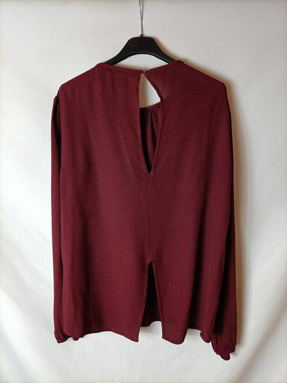 ZARA.Burgundy blouse with shoulder pads TL