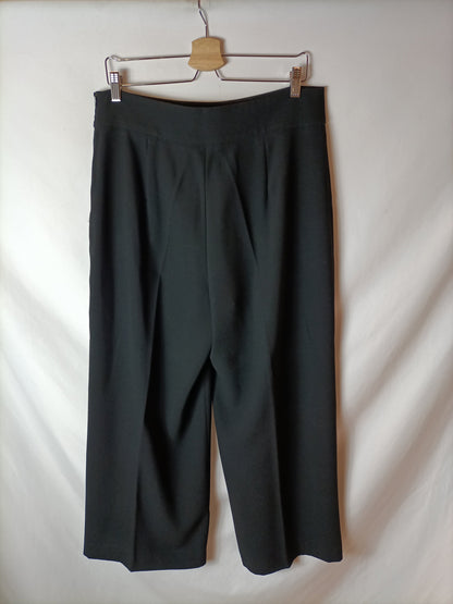ZARA. Pantalón culotte negro T.XL