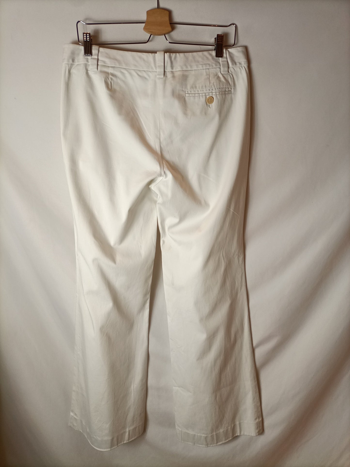 ZARA.Pantalón chino blanco T.42