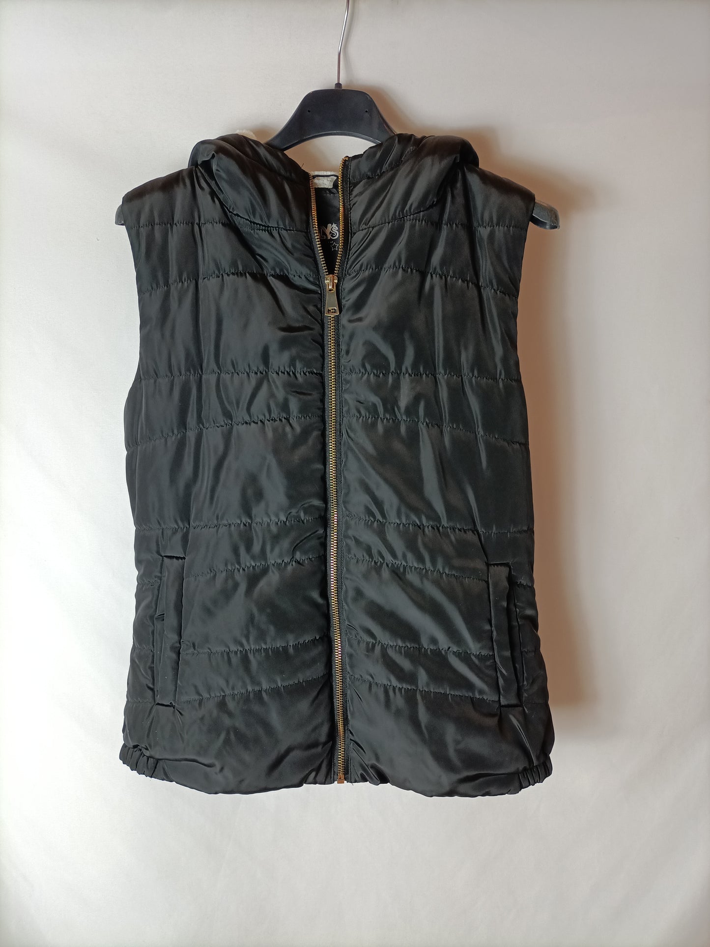 HAILYS. Plumas sin mangas negro. T XS