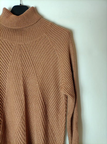 OTHER. Total look: brown knit skirt and sweater. TS