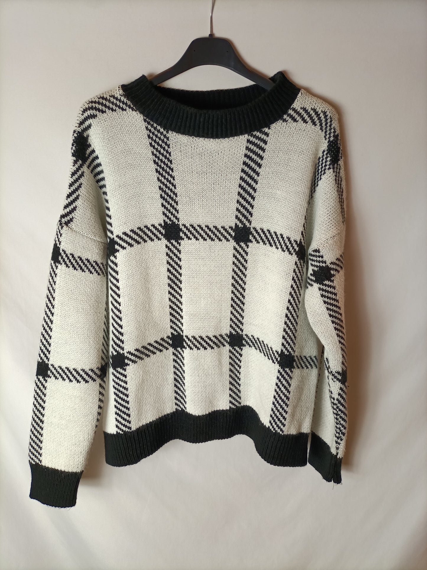 OTRAS. Total look falda y jersey punto cuadros T S/M