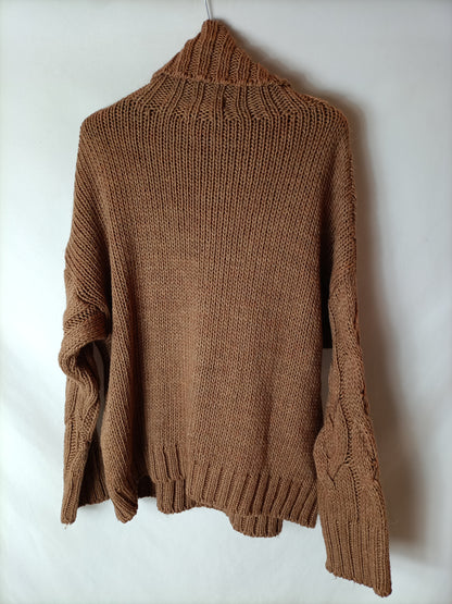 RITA ROS. Jersey marrón claro ochos. T S/M