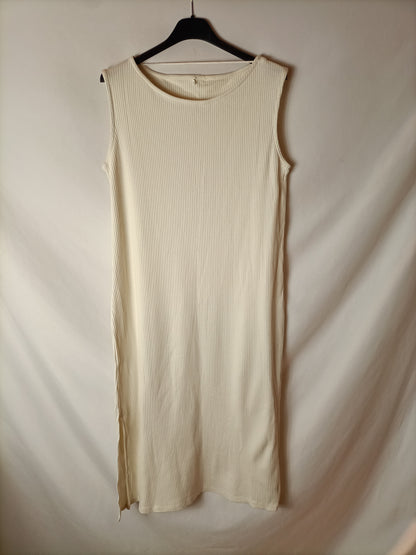 OTRAS. Vestido canalé blanco. T S/M