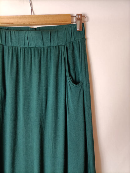 VERO MODA. Falda larga verde botella . T XS