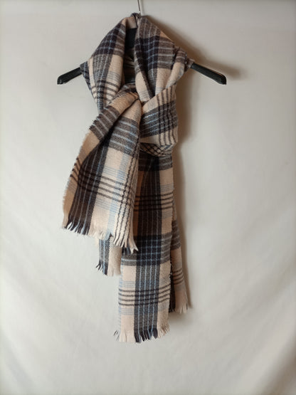 OTHERS. Checkered scarf