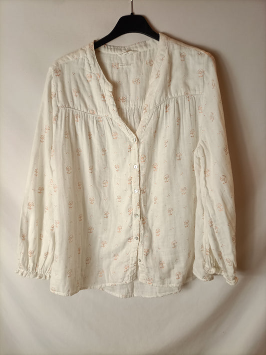 SOUTHERN COTTON. Tm metallic flower blouse