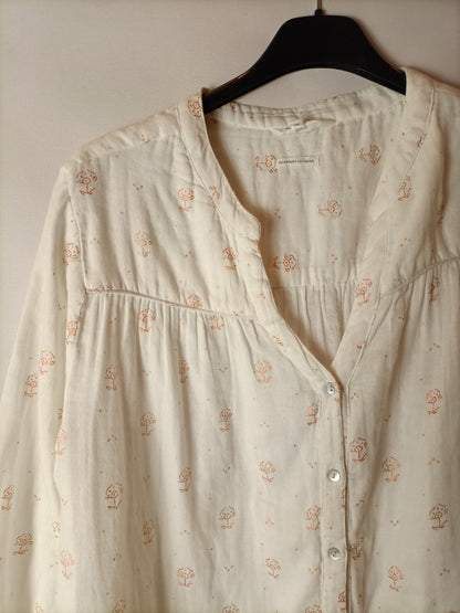 SOUTHERN COTTON. Tm metallic flower blouse