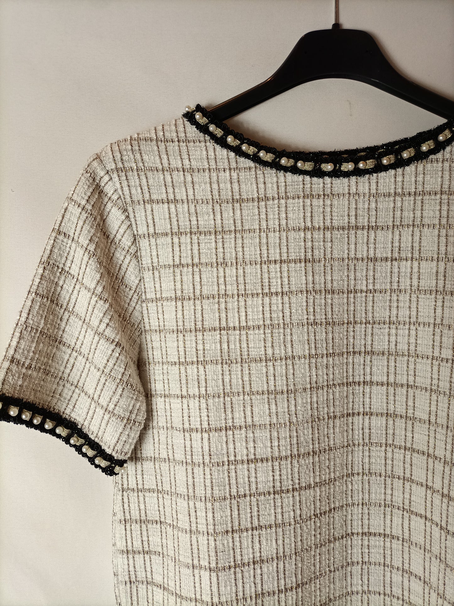 ZARA, Pearl textured top. TM