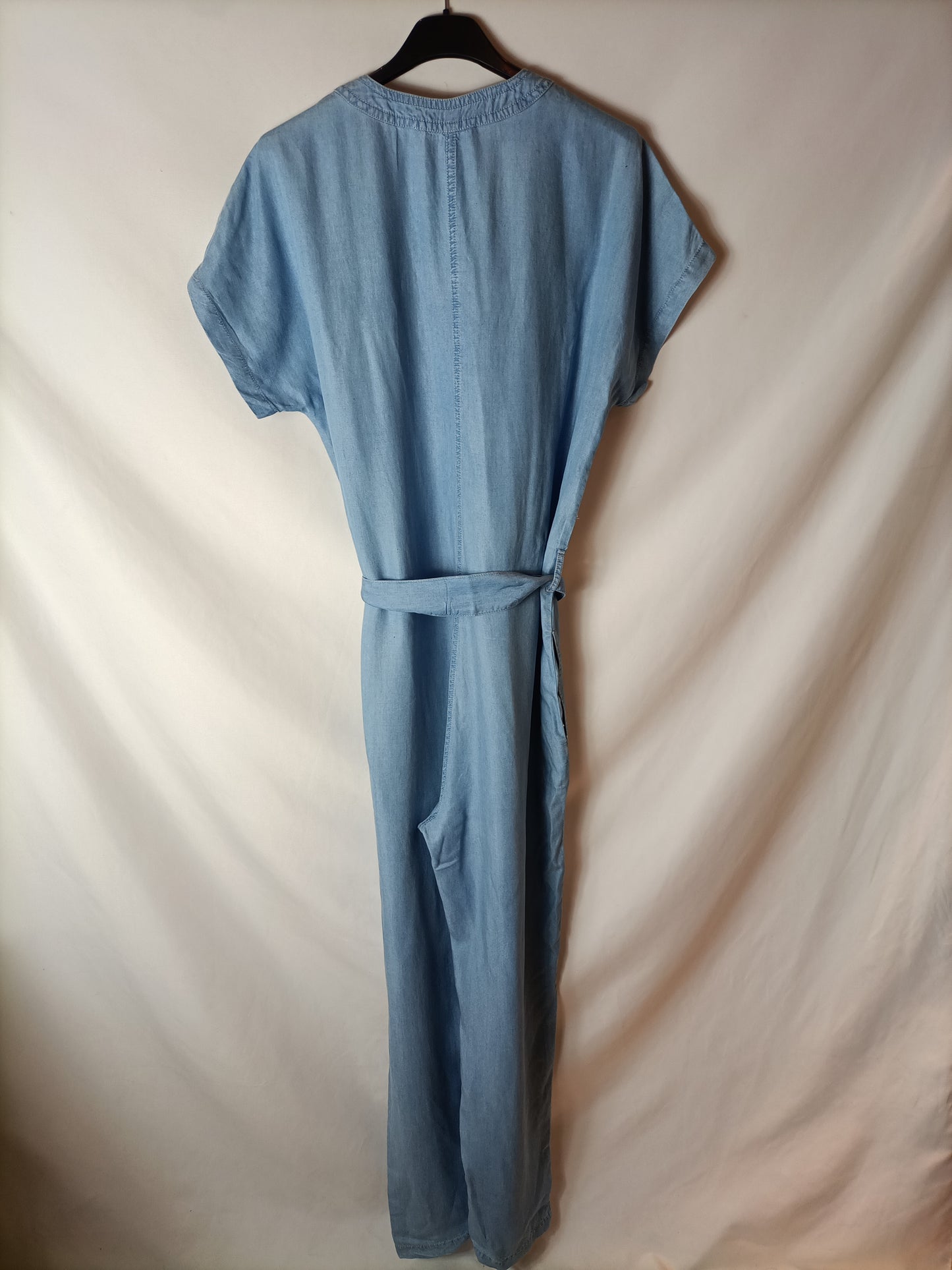 MANGO. Mono denim fluido T.s