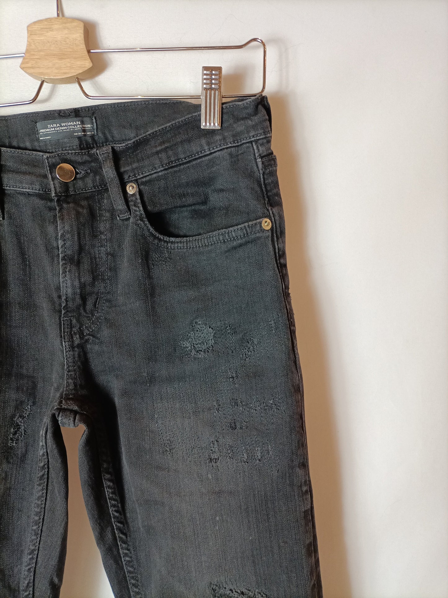 ZARA. Fringed trousers size 36