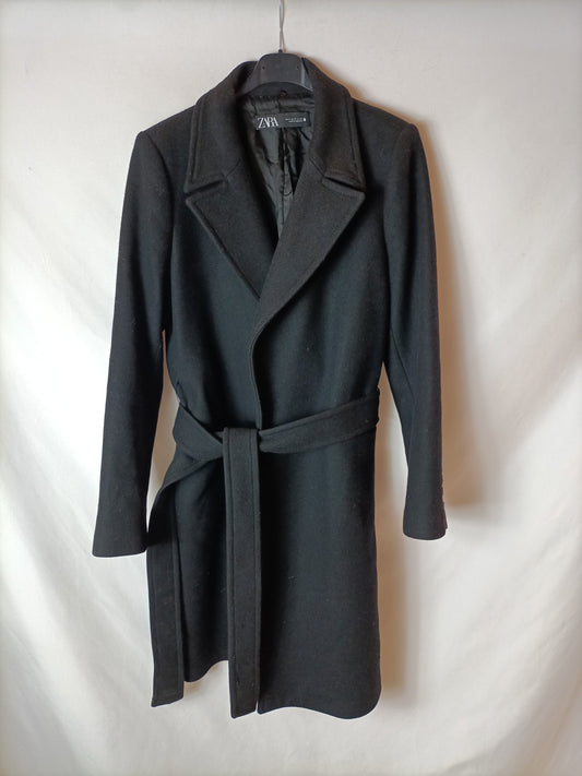 ZARA. Black wool coat. TM