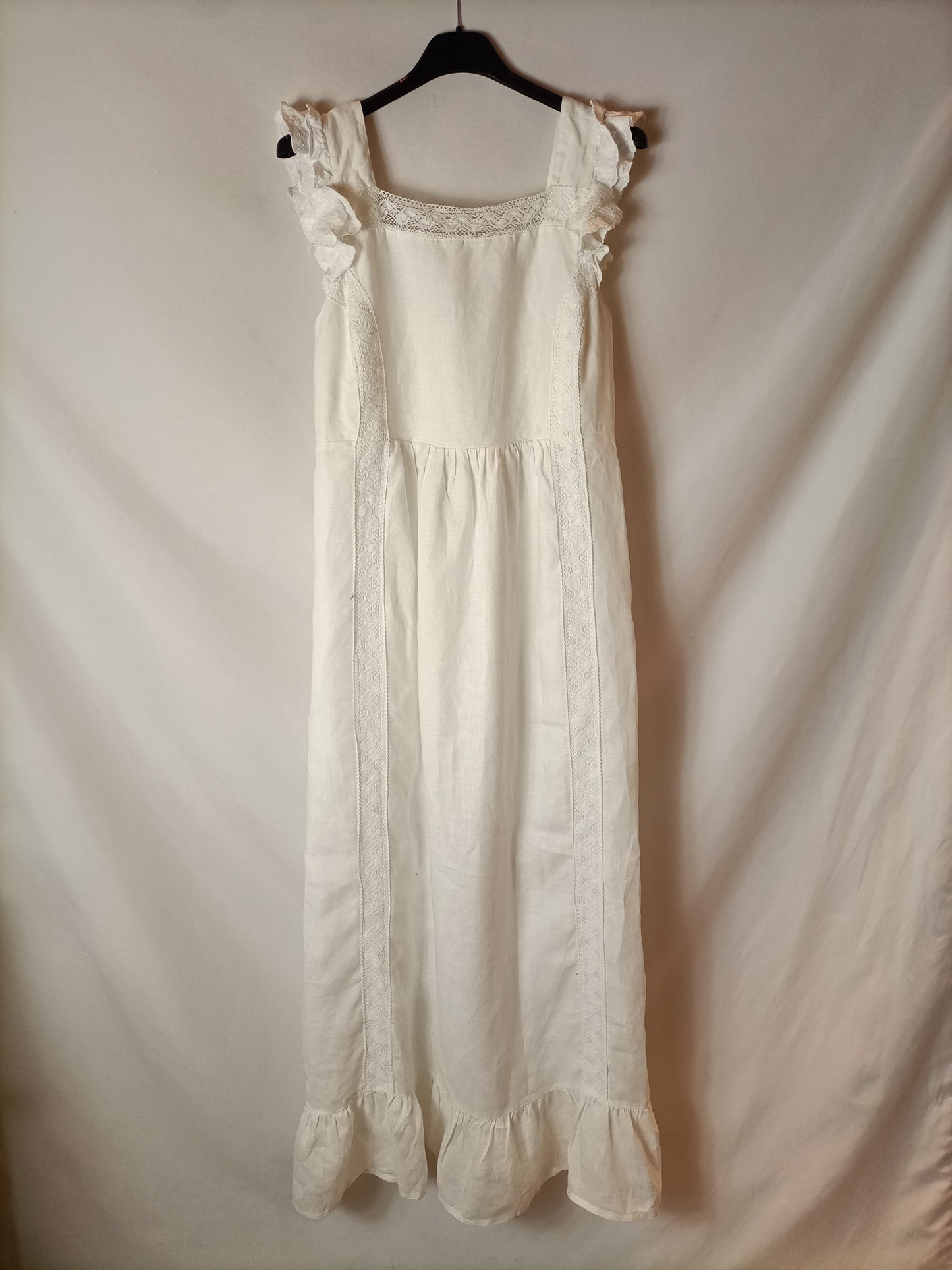 MICUIR. White linen dress. TM