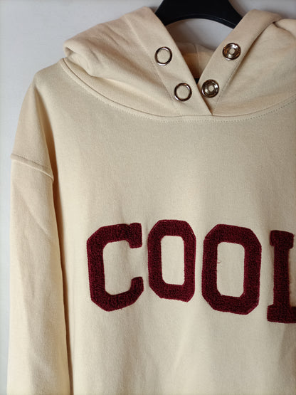 INDIRA. Beige hooded sweatshirt with letters. YOU